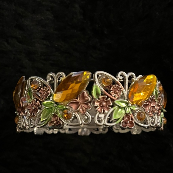 Lovely Colorful Butterfly Open Bracelet - Picture 2 of 16